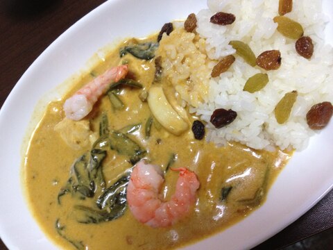 超簡単♪チキンとほうれん草のココナッツカレー